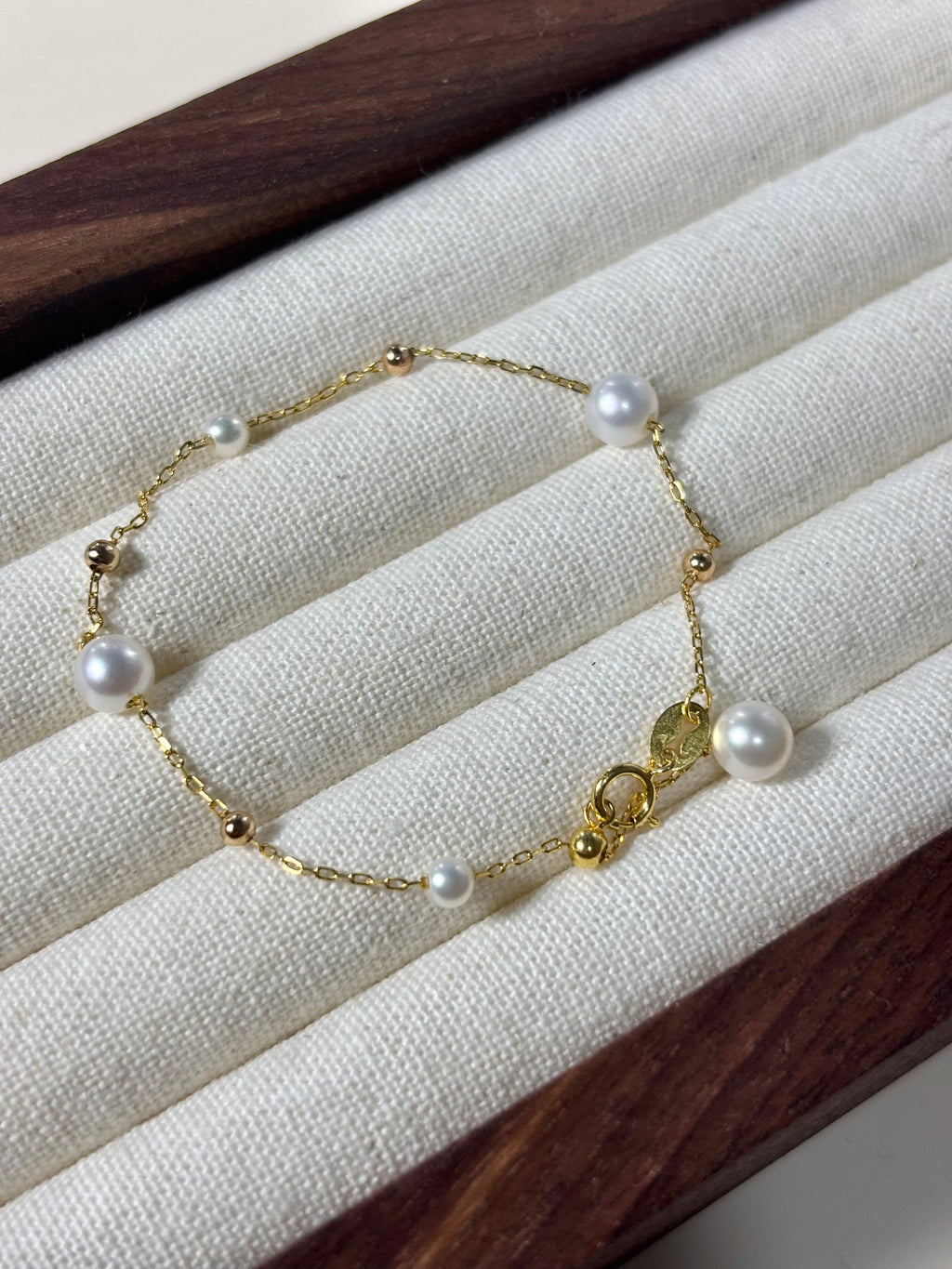 [Eumelia] Rhythmic layering Freshwater Pearl Bracelet