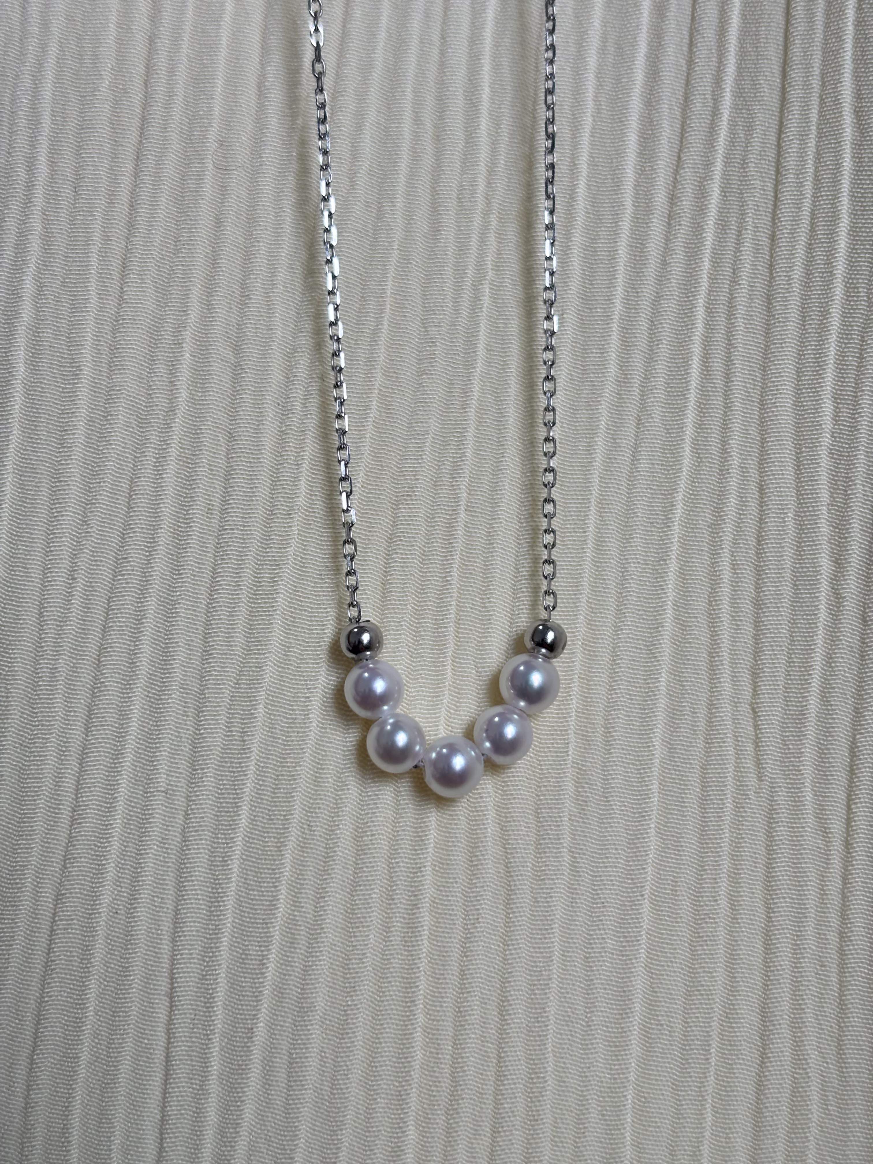 [Poppy] 4-5mm Akoya 5Pearl Smiley Necklace