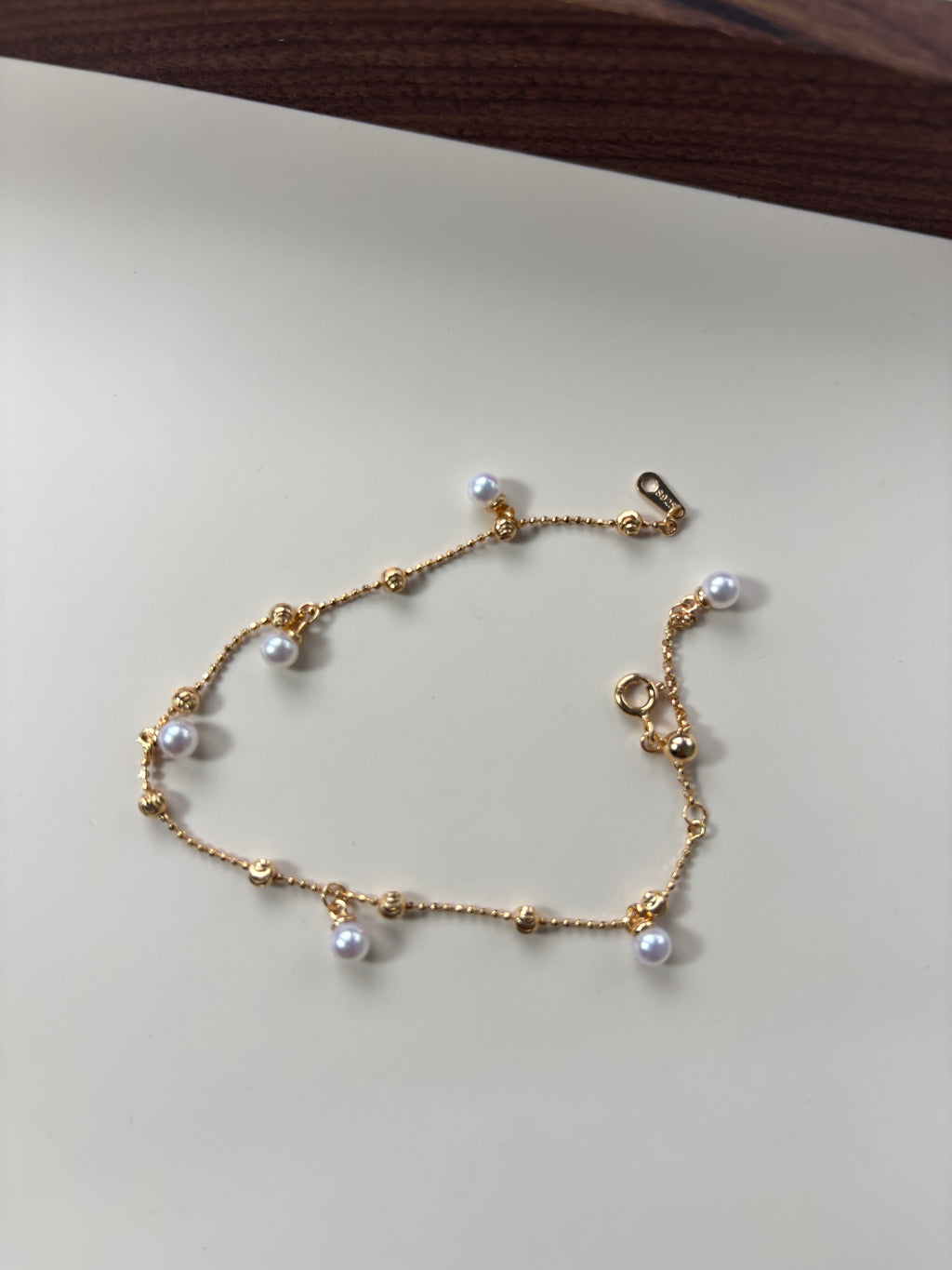 Christmas lightbulb Freshwater Pearl Bracelet