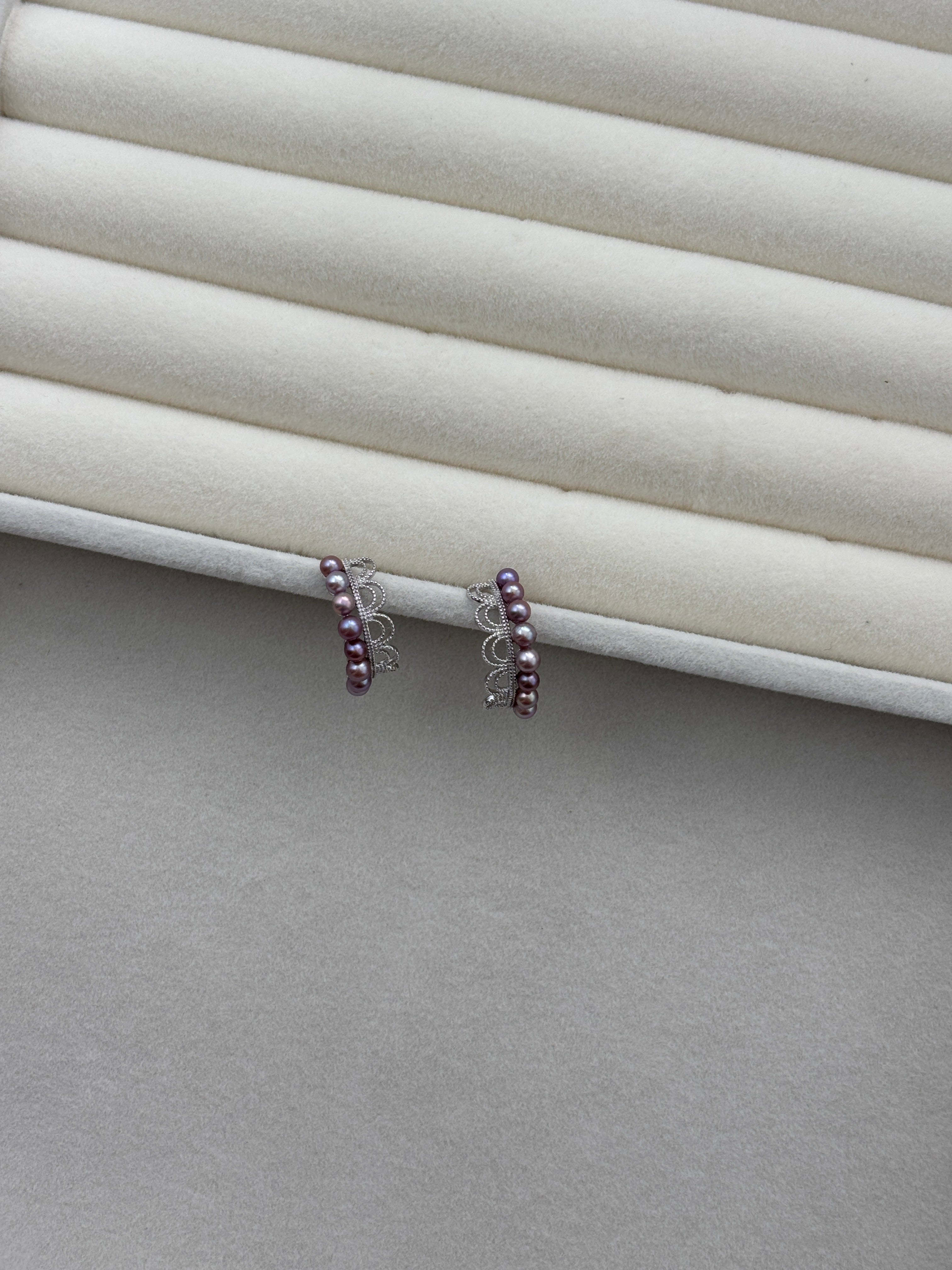 [Fiona] Purple Pearl Crown Ear Stud