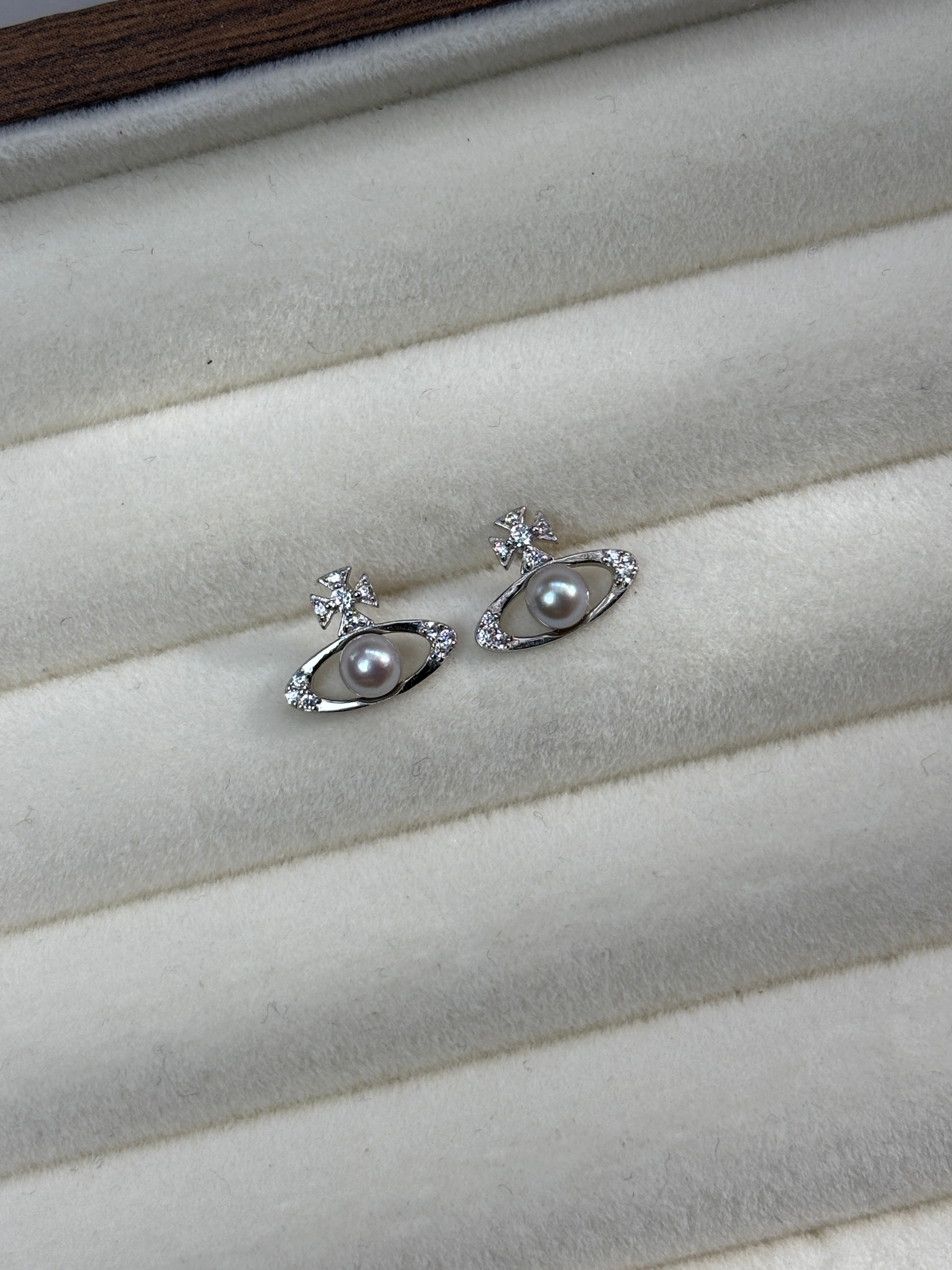 [Leia] Pearl Earring