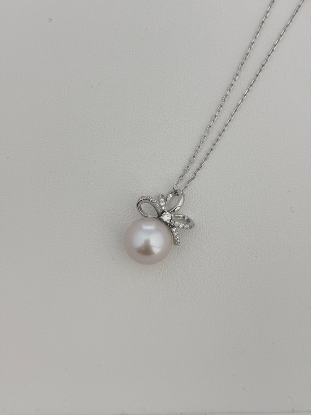 [Charlotte] Pastel Purple Bow Tie Necklace