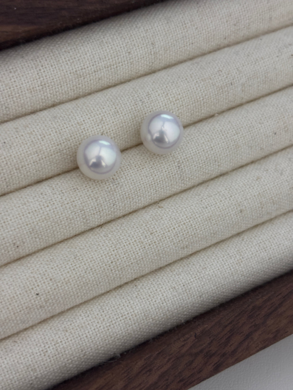 [Ella] 9.5mm Pearl Stud