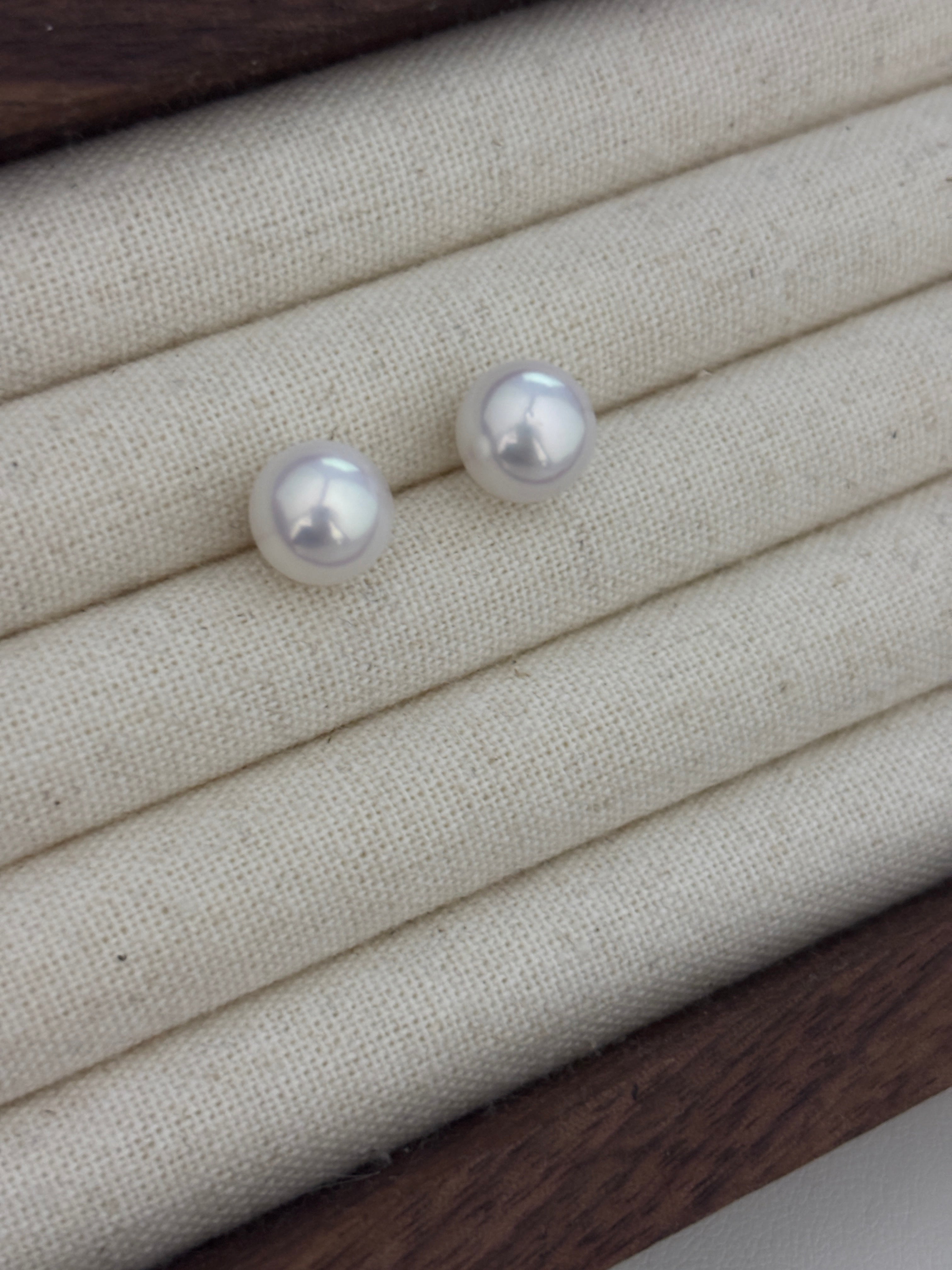 [Ella] 9.5mm Pearl Stud