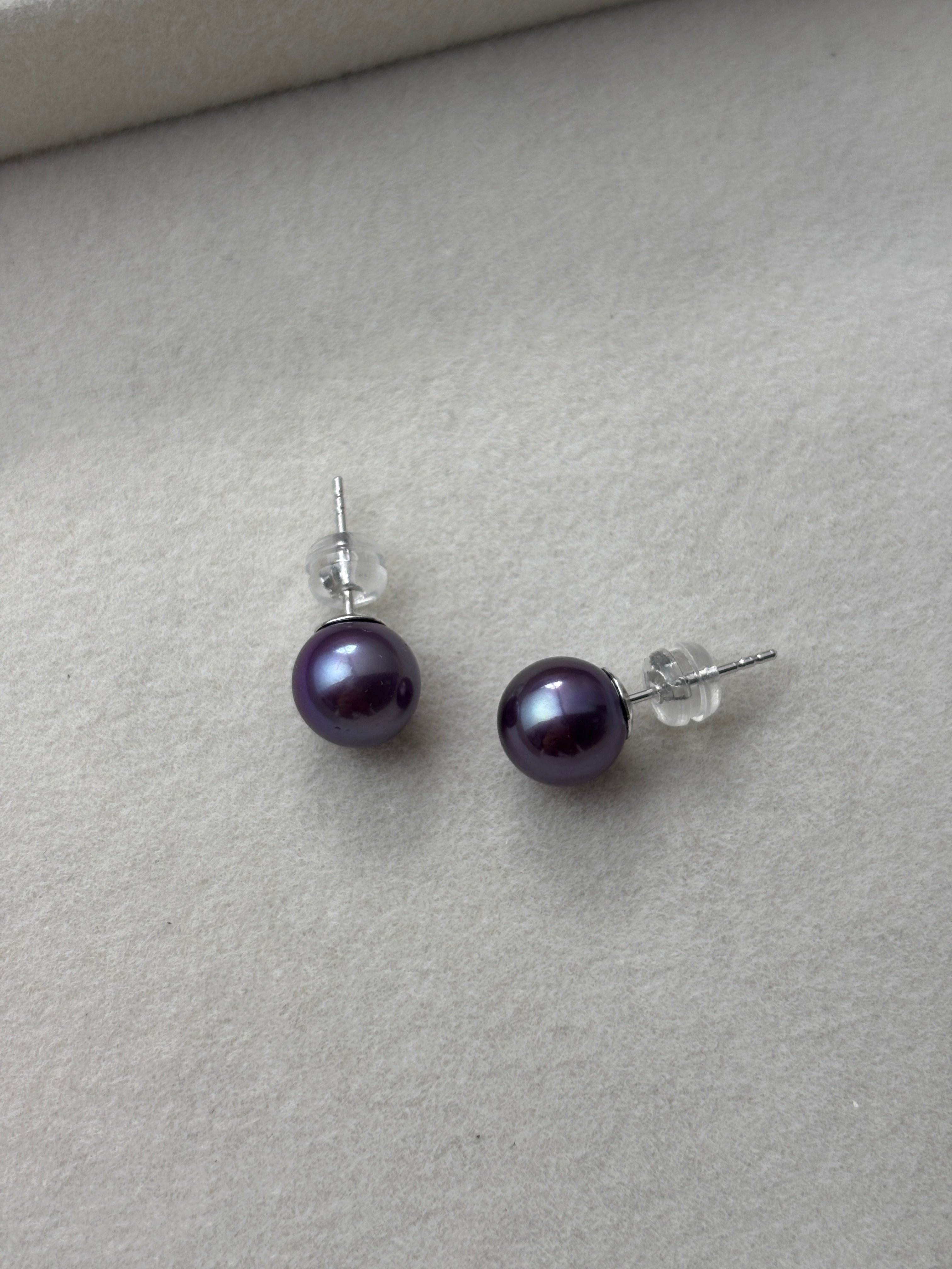 [Victoria] 8.5-9mm Plum Edison Pearl Earring