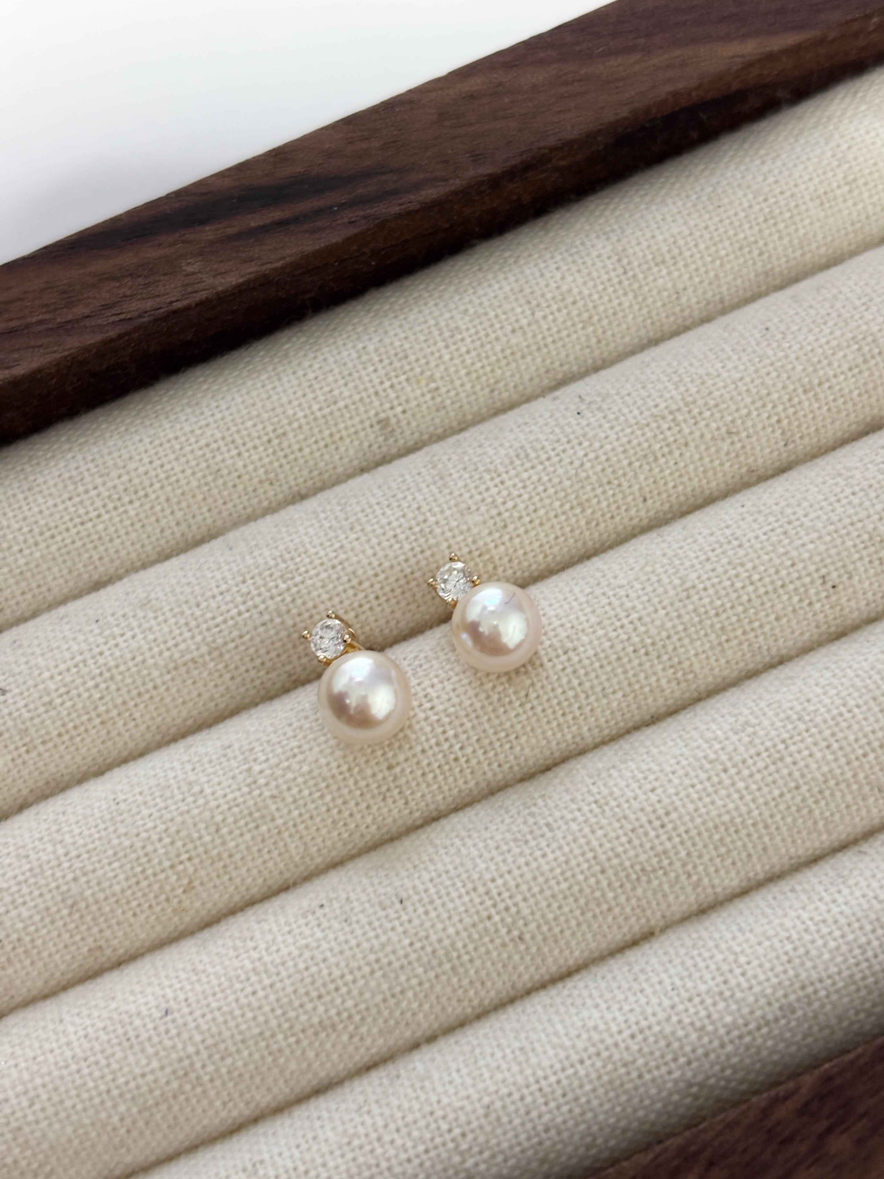[Isabella] Diane Akoya Pearl Earring
