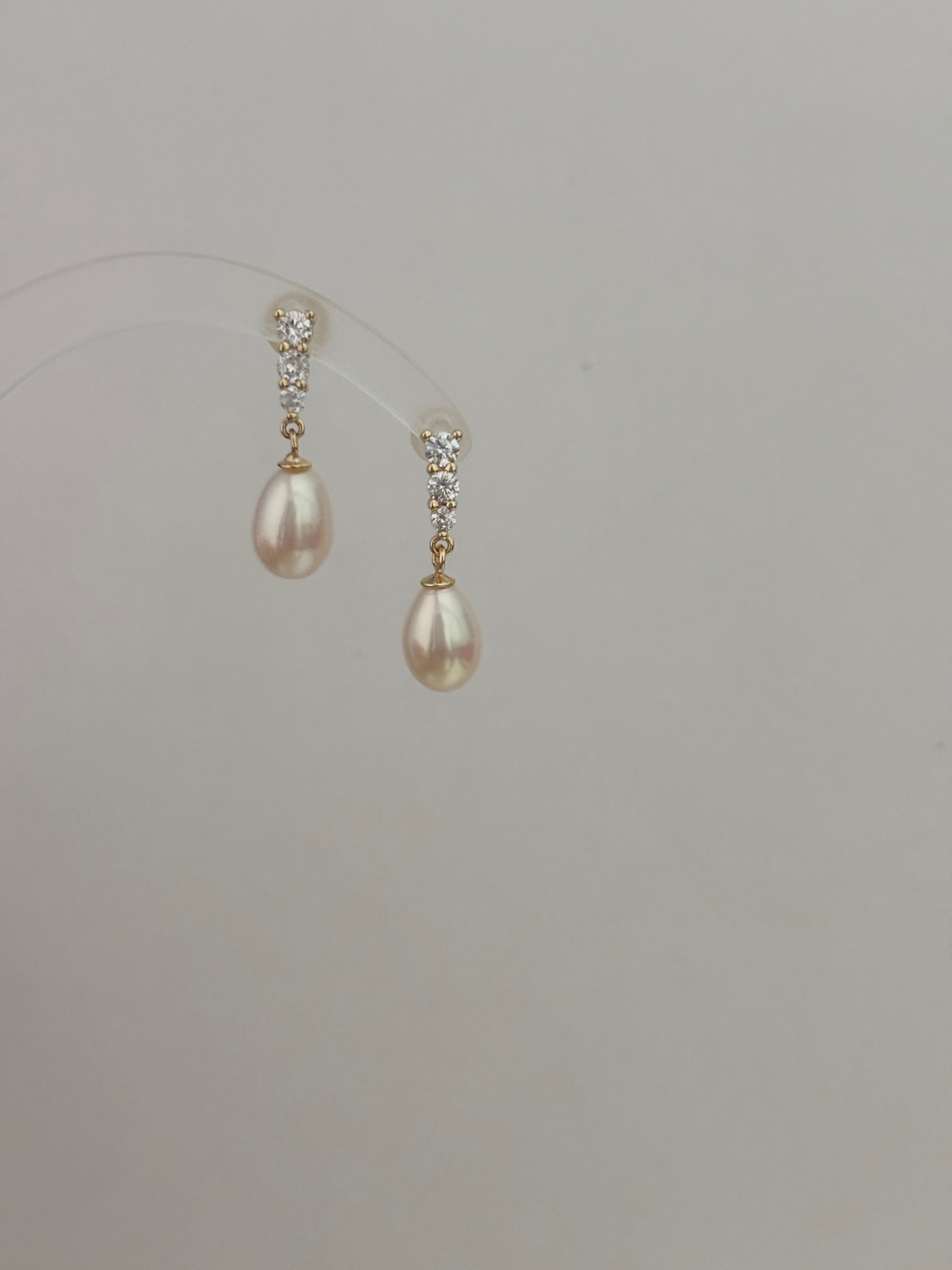 [Monica] Drop Earring