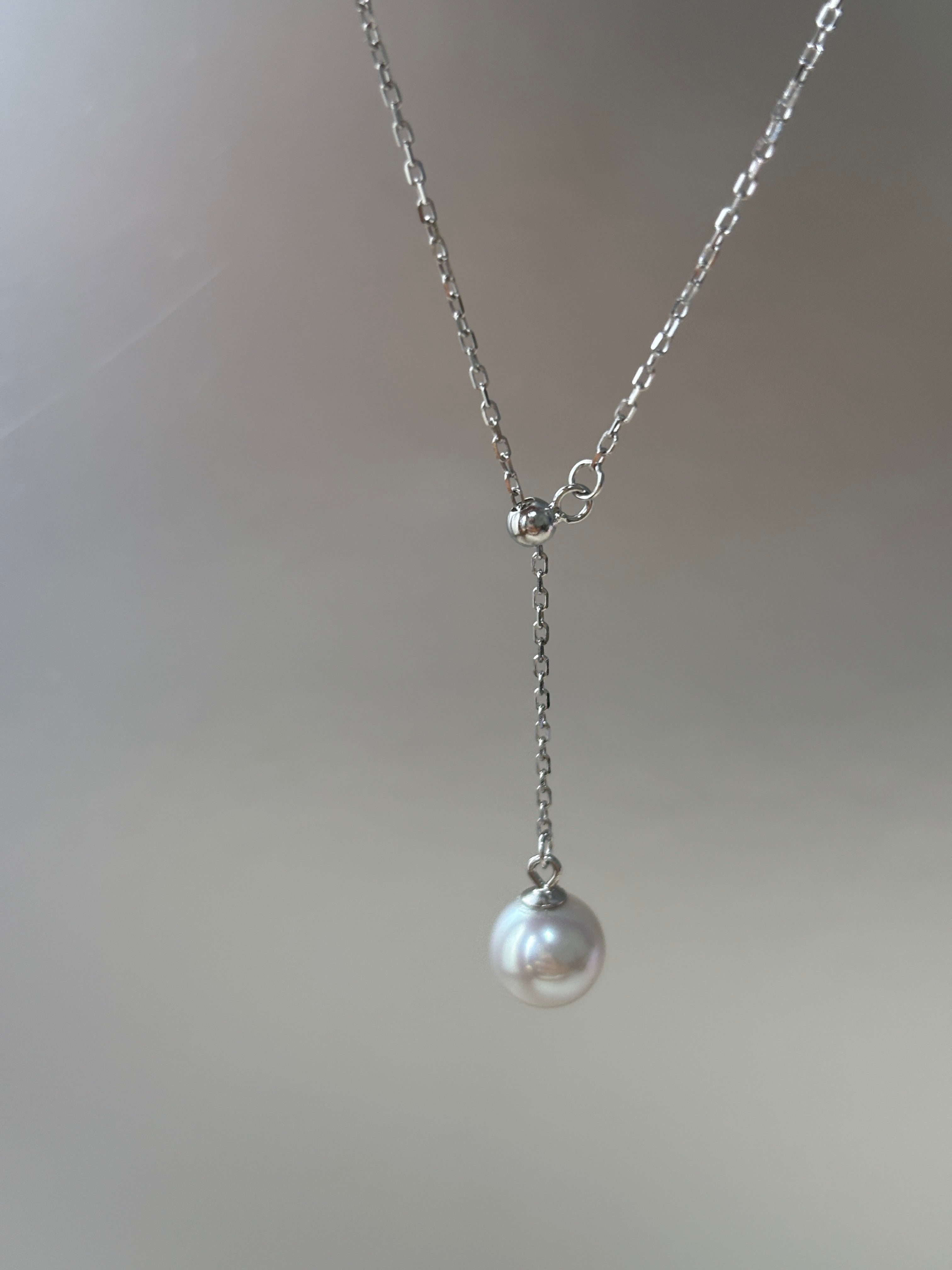[Elia] 8mm Edison Pearl Minimalist Dangle Necklace