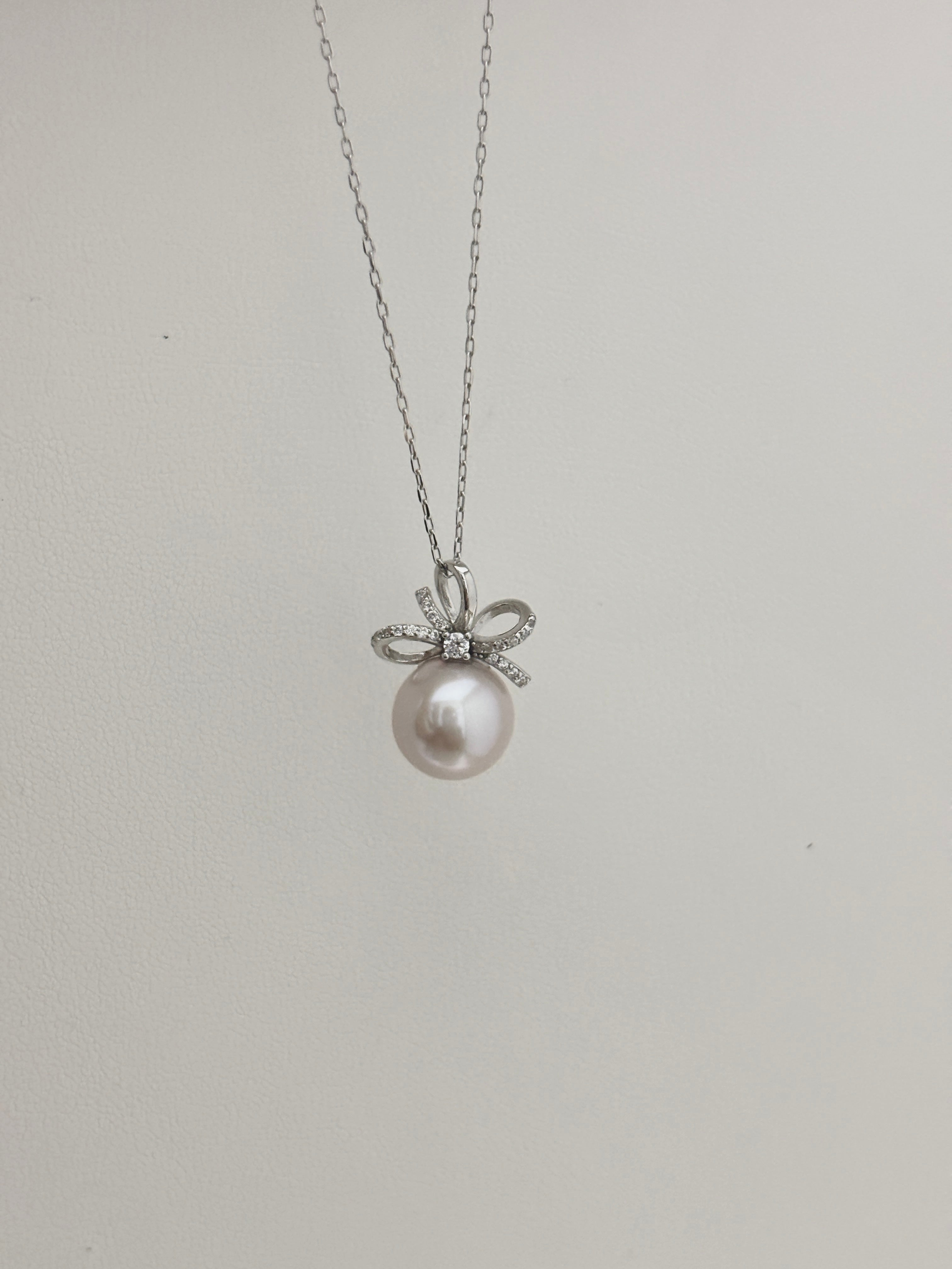 [Charlotte] Pastel Purple Bow Tie Necklace